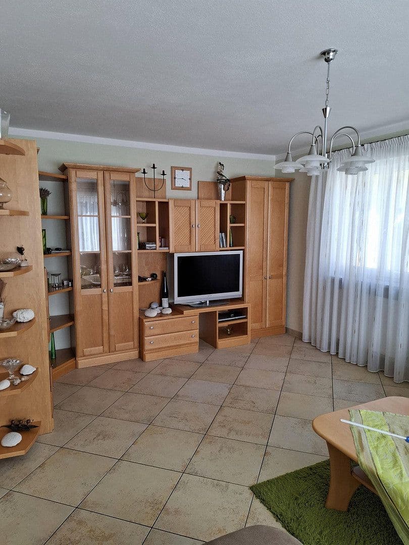 Predaj domu 218 m², pozemek 1.459 m², Hausen, Bavorsko Predaj domu 218 m², pozemek 1.459 m², Hausen, Bavorsko