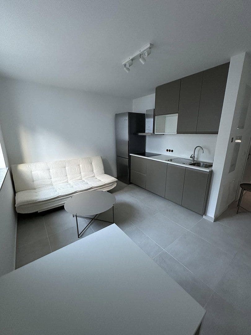 Prenájom bytu 2-izbový 32 m², Hundert-Morgen-Str. 2B, Kelsterbach, Hesensko Prenájom bytu 2-izbový 32 m², Hundert-Morgen-Str. 2B, Kelsterbach, Hesensko