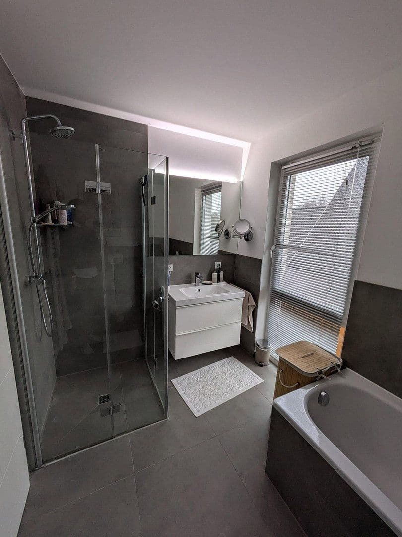 Prenájom domu 124 m², pozemek 250 m², Quickborn, Šlezvicko-Holštajnsko Prenájom domu 124 m², pozemek 250 m², Quickborn, Šlezvicko-Holštajnsko