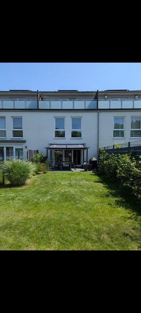 Prenájom domu 124 m², pozemek 250 m², Quickborn, Šlezvicko-Holštajnsko Prenájom domu 124 m², pozemek 250 m², Quickborn, Šlezvicko-Holštajnsko