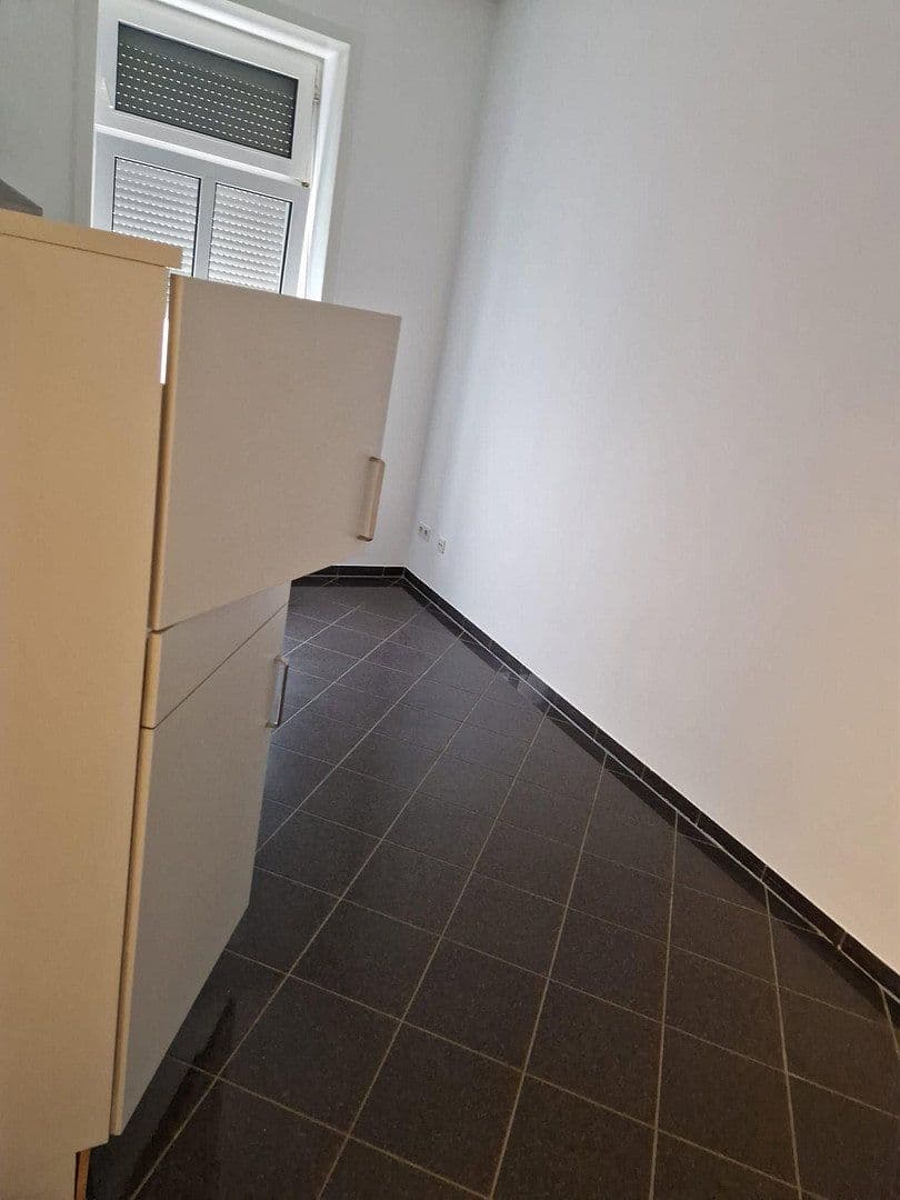 Prenájom bytu 2-izbový 57 m², Am Alten See 12, Frankfurt, Hesensko Prenájom bytu 2-izbový 57 m², Am Alten See 12, Frankfurt, Hesensko