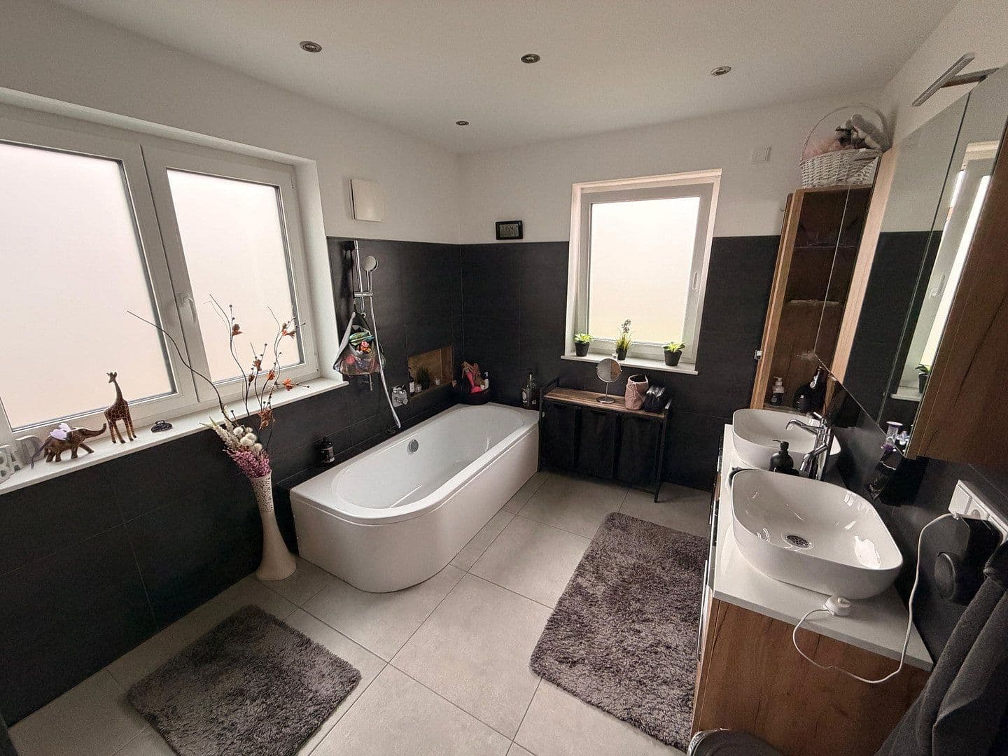 Prenájom domu 190 m², pozemek 311 m², Bruchköbel, Hesensko Prenájom domu 190 m², pozemek 311 m², Bruchköbel, Hesensko