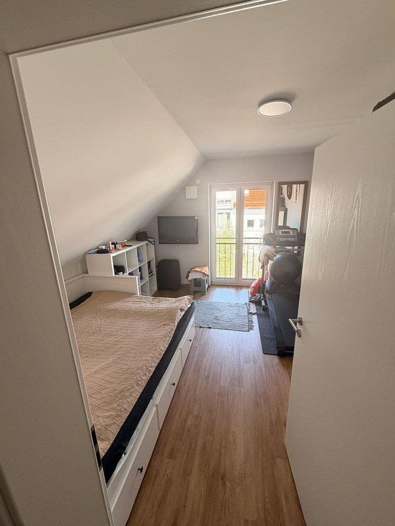 Prenájom domu 190 m², pozemek 311 m², Bruchköbel, Hesensko Prenájom domu 190 m², pozemek 311 m², Bruchköbel, Hesensko