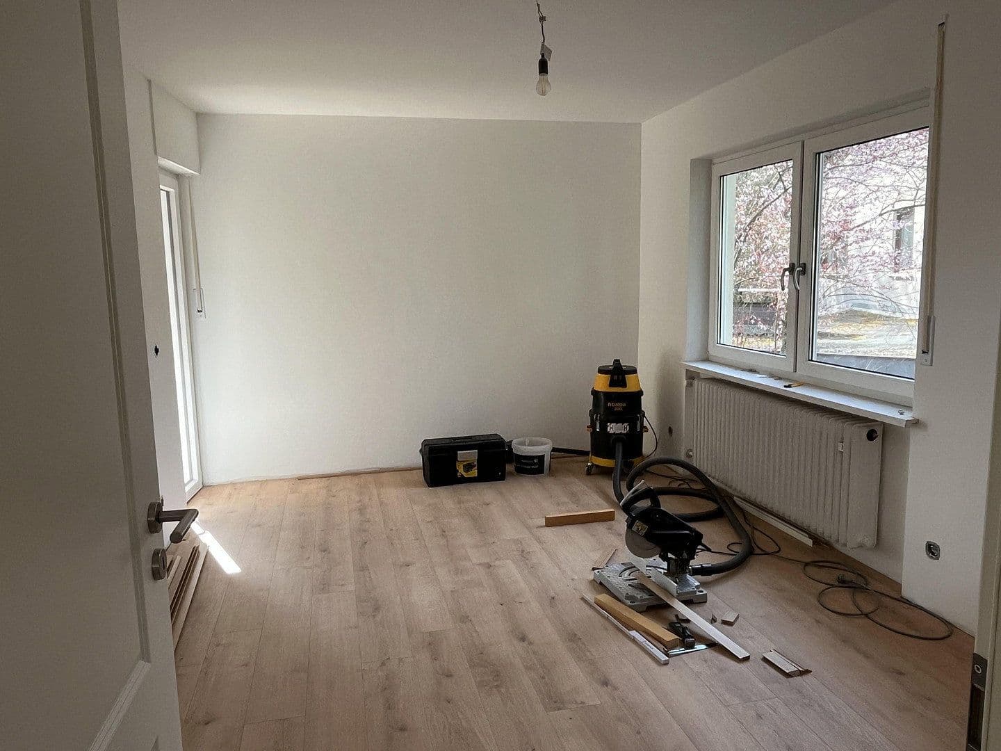 Prenájom domu 135 m², pozemek 720 m², Von-Bezzel Str 24, Erlangen, Bavorsko Prenájom domu 135 m², pozemek 720 m², Von-Bezzel Str 24, Erlangen, Bavorsko