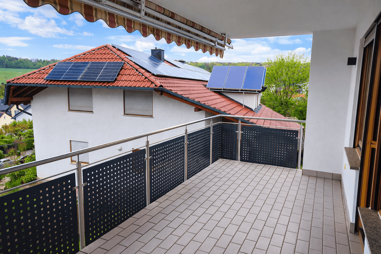 Predaj domu 225 m², pozemek 503 m², Großbottwar, Bádensko-Wurttembersko Predaj domu 225 m², pozemek 503 m², Großbottwar, Bádensko-Wurttembersko