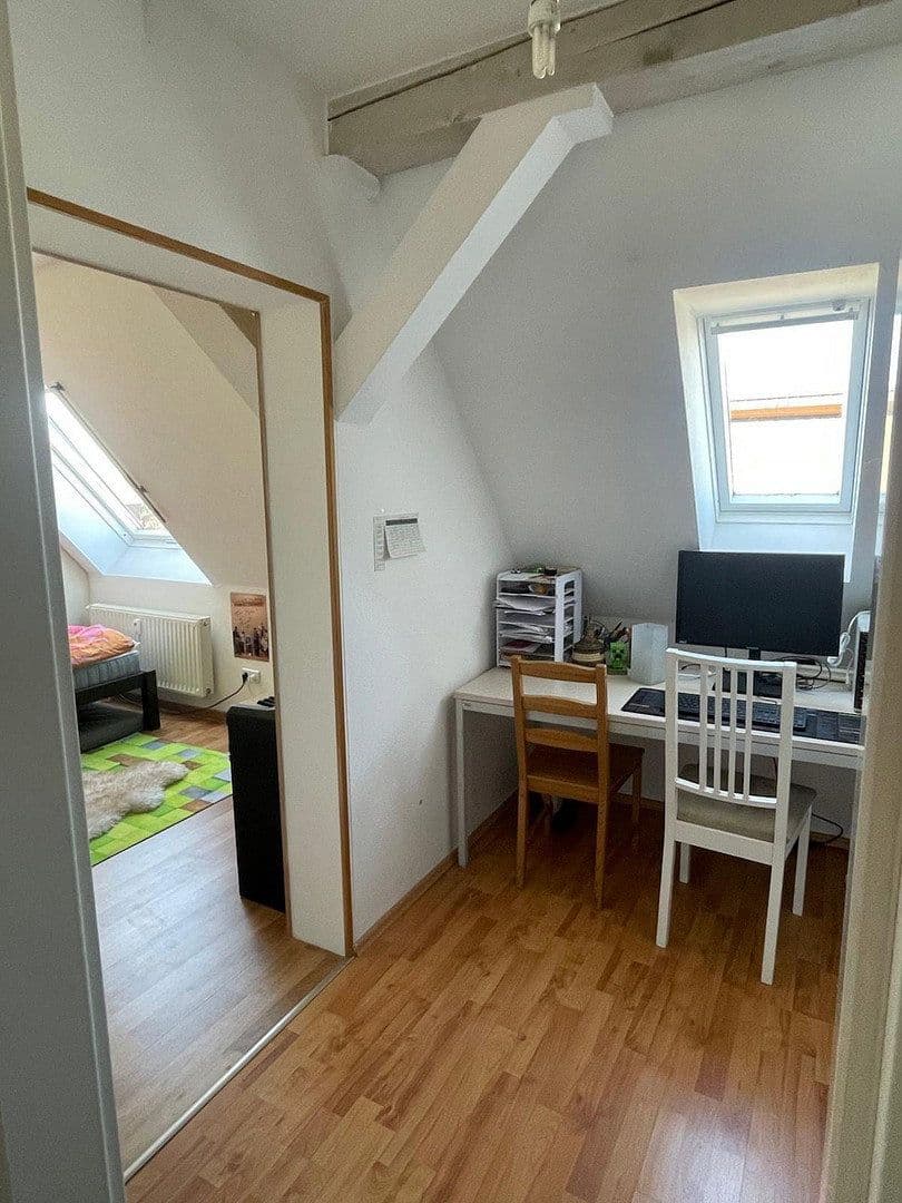 Prenájom bytu 3-izbový 105 m², Markkleeberg, Sasko Prenájom bytu 3-izbový 105 m², Markkleeberg, Sasko