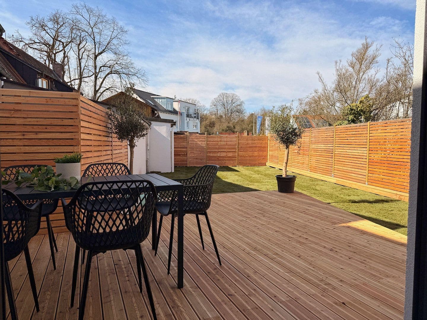 Predaj domu 161 m², pozemek 318 m², Erlangen, Bavorsko Predaj domu 161 m², pozemek 318 m², Erlangen, Bavorsko