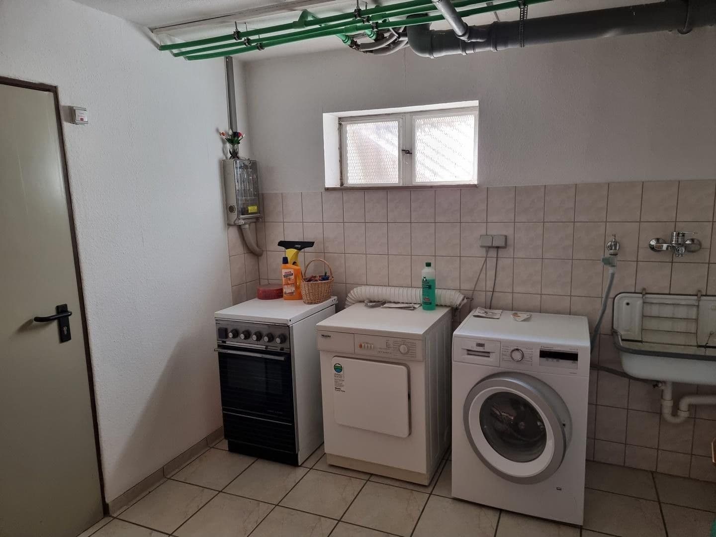Predaj domu 144 m², pozemek 600 m², Göllheim, Porýnie-Falcko Predaj domu 144 m², pozemek 600 m², Göllheim, Porýnie-Falcko