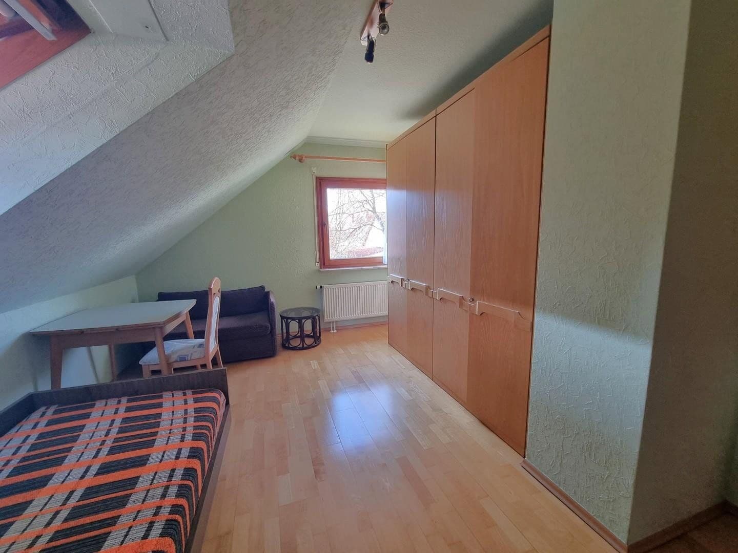Predaj domu 144 m², pozemek 600 m², Göllheim, Porýnie-Falcko Predaj domu 144 m², pozemek 600 m², Göllheim, Porýnie-Falcko