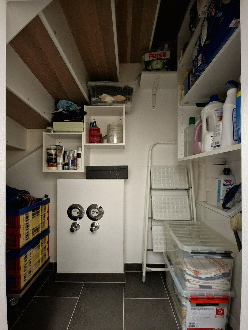 Predaj bytu 4-izbový 129 m², Hamburg, Hamburg Predaj bytu 4-izbový 129 m², Hamburg, Hamburg