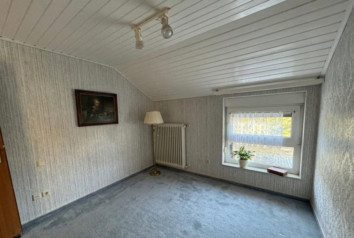 Predaj domu 111 m², pozemek 554 m², Kürten, Severné Porýnie - Westfálsko Predaj domu 111 m², pozemek 554 m², Kürten, Severné Porýnie - Westfálsko