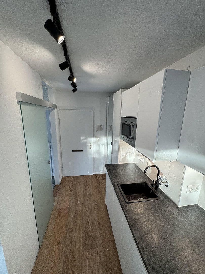 Prenájom bytu 1-izbový 30 m², Jakob-Hagenbucher Straße 4, München, Bavorsko Prenájom bytu 1-izbový 30 m², Jakob-Hagenbucher Straße 4, München, Bavorsko