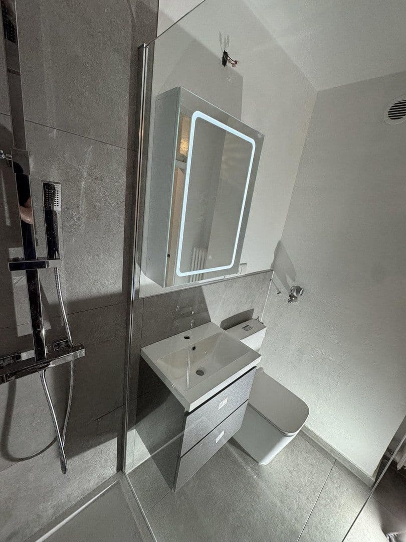 Prenájom bytu 1-izbový 30 m², Jakob-Hagenbucher Straße 4, München, Bavorsko Prenájom bytu 1-izbový 30 m², Jakob-Hagenbucher Straße 4, München, Bavorsko