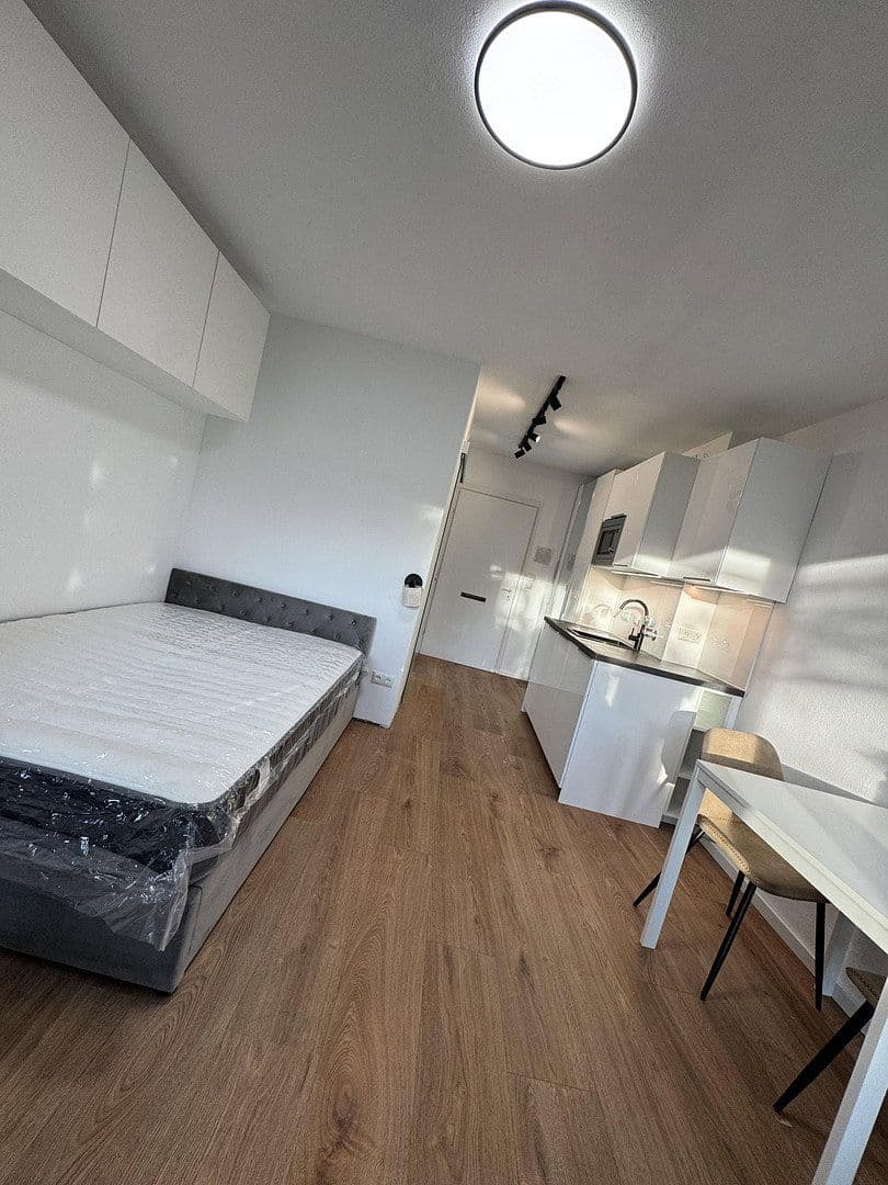 Prenájom bytu 1-izbový 30 m², Jakob-Hagenbucher Straße 4, München, Bavorsko Prenájom bytu 1-izbový 30 m², Jakob-Hagenbucher Straße 4, München, Bavorsko