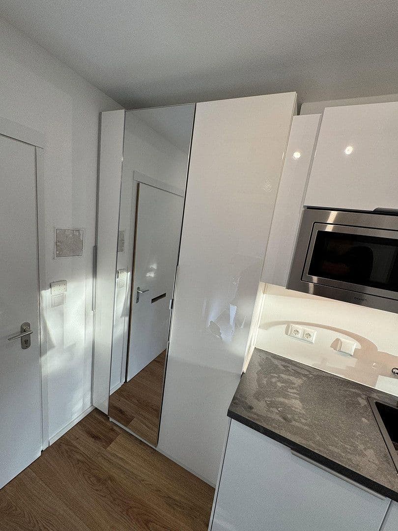 Prenájom bytu 1-izbový 30 m², Jakob-Hagenbucher Straße 4, München, Bavorsko Prenájom bytu 1-izbový 30 m², Jakob-Hagenbucher Straße 4, München, Bavorsko