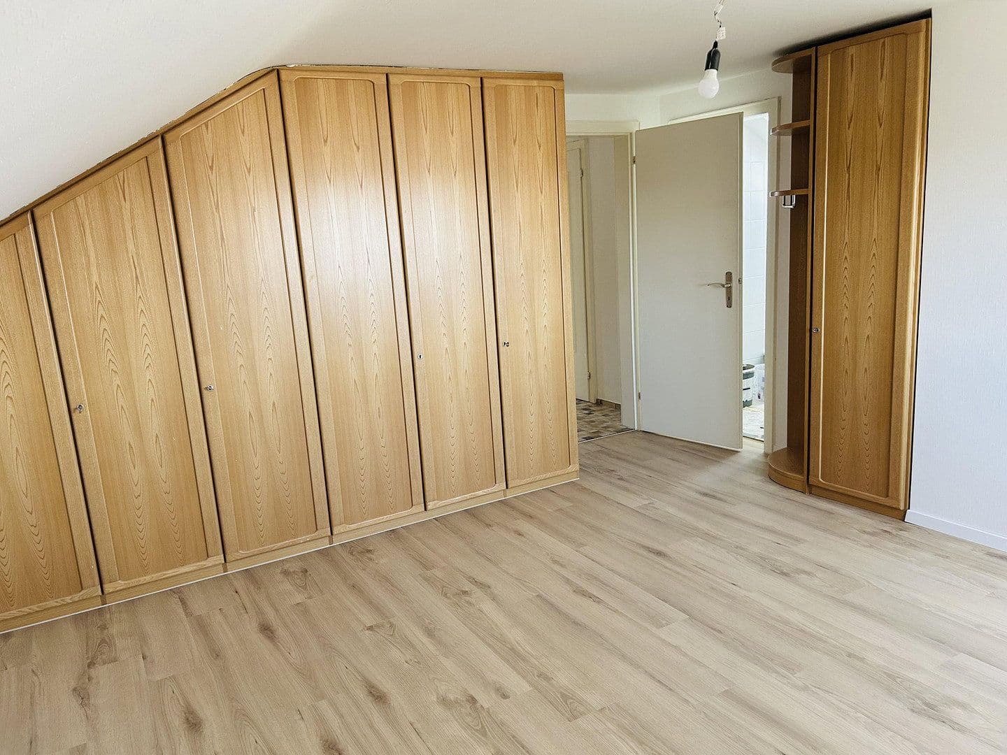 Prenájom bytu 2-izbový 55 m², Lärchenstr. 31, Birkenfeld, Bádensko-Wurttembersko Prenájom bytu 2-izbový 55 m², Lärchenstr. 31, Birkenfeld, Bádensko-Wurttembersko