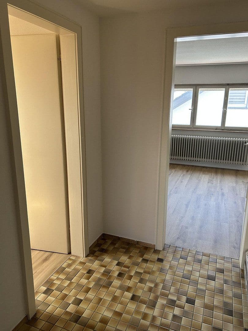 Prenájom bytu 2-izbový 55 m², Lärchenstr. 31, Birkenfeld, Bádensko-Wurttembersko Prenájom bytu 2-izbový 55 m², Lärchenstr. 31, Birkenfeld, Bádensko-Wurttembersko
