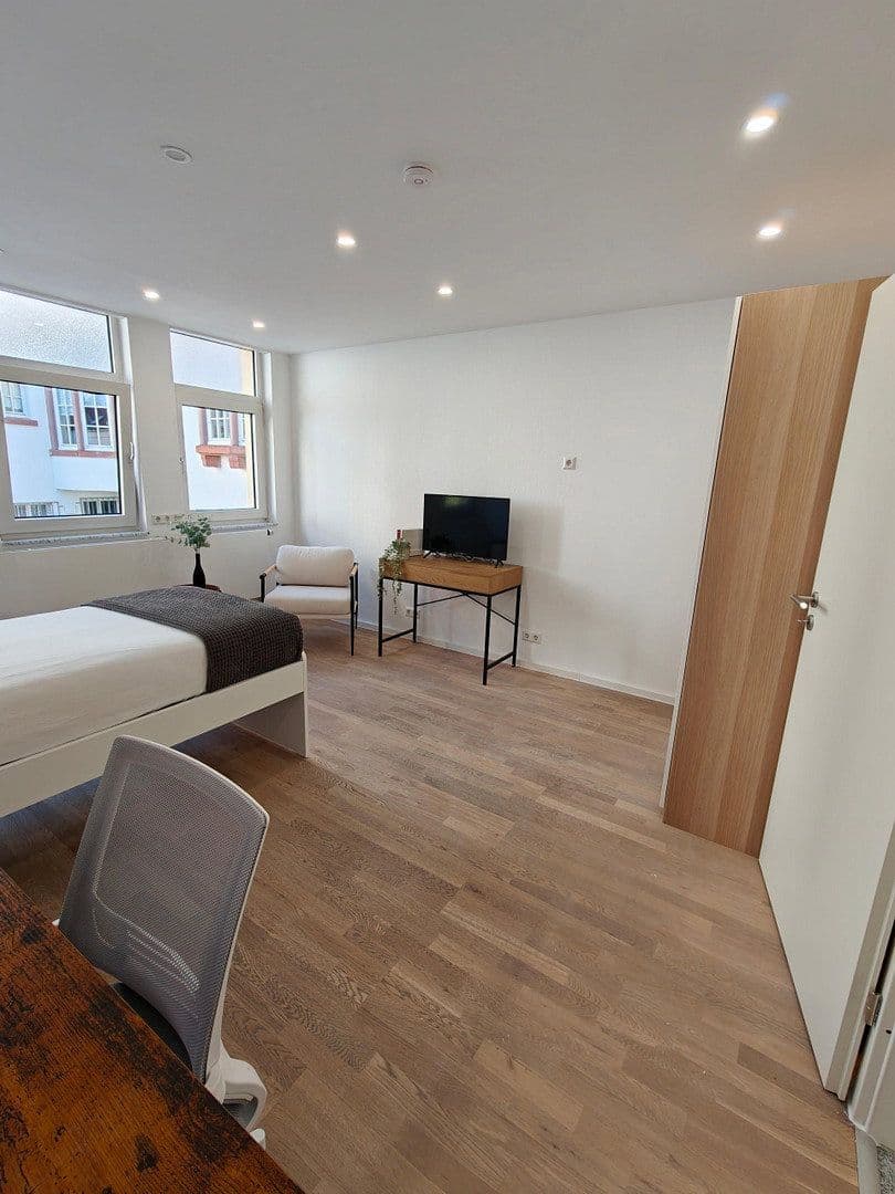 Prenájom bytu 32 m², Kaiserslautern, Porýnie-Falcko Prenájom bytu 32 m², Kaiserslautern, Porýnie-Falcko