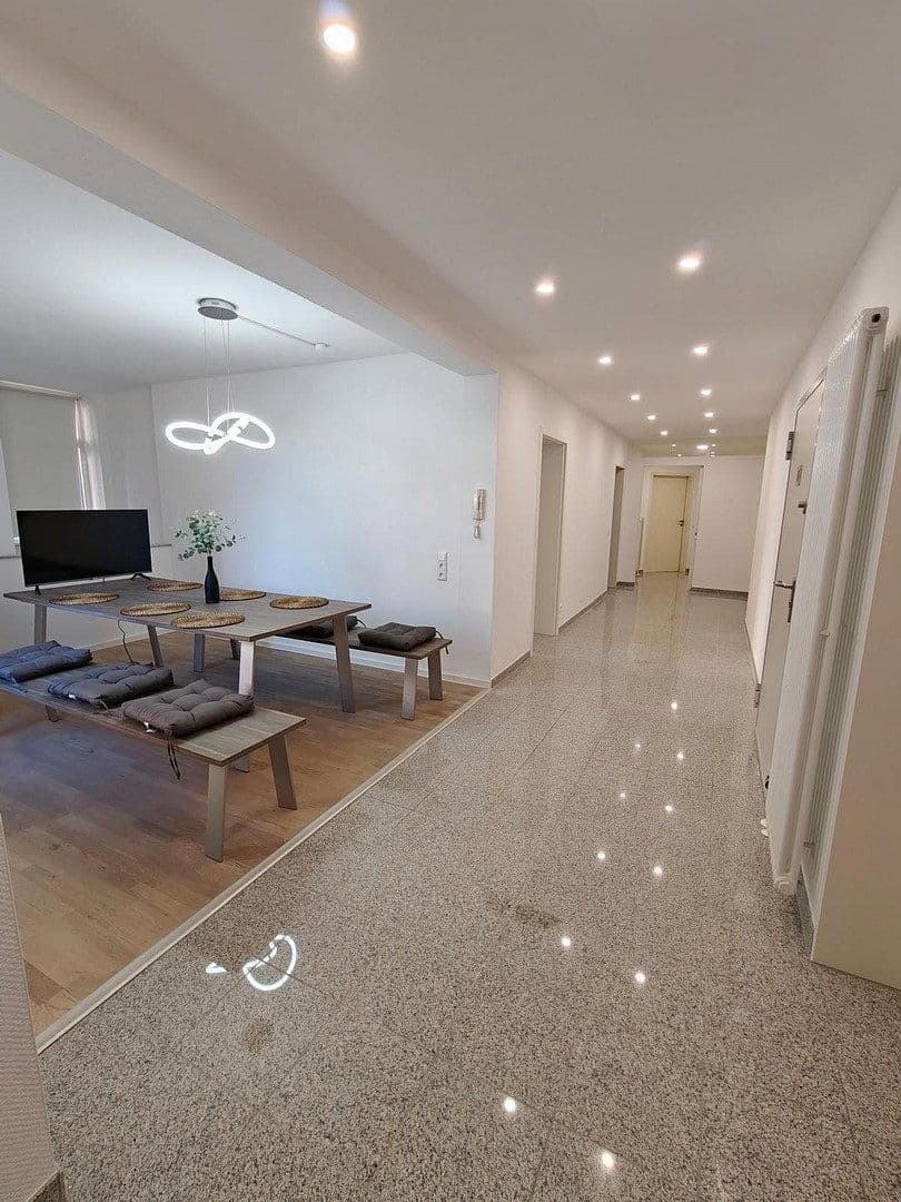 Prenájom bytu 32 m², Kaiserslautern, Porýnie-Falcko Prenájom bytu 32 m², Kaiserslautern, Porýnie-Falcko