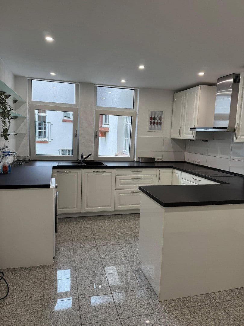 Prenájom bytu 32 m², Kaiserslautern, Porýnie-Falcko Prenájom bytu 32 m², Kaiserslautern, Porýnie-Falcko