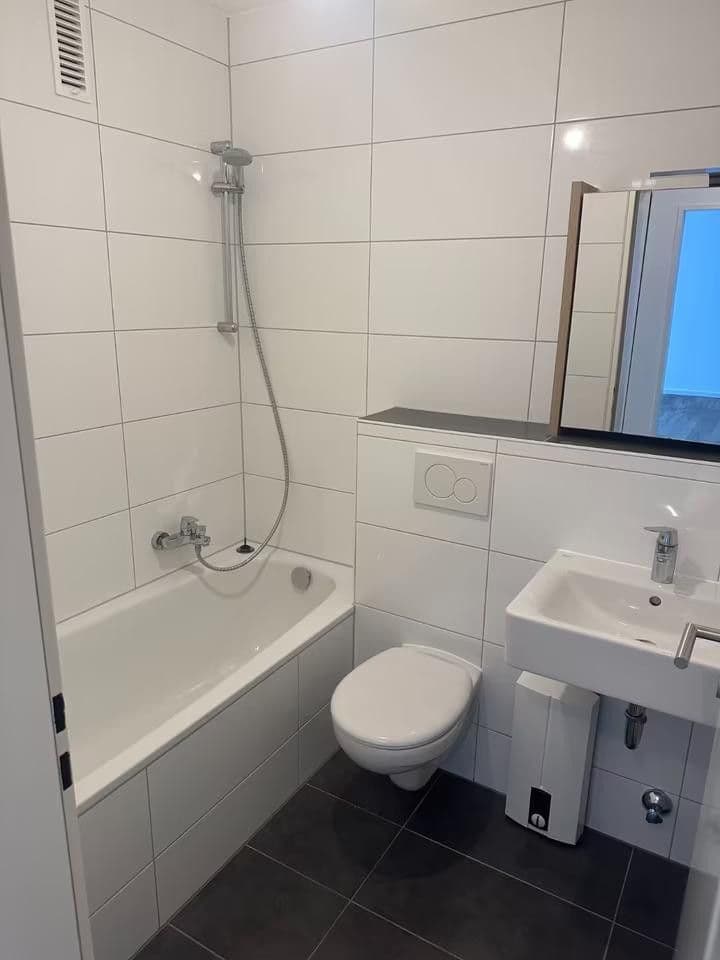 Prenájom bytu 1-izbový 45 m², Kronenstraße 19a, Krefeld, Severné Porýnie - Westfálsko Prenájom bytu 1-izbový 45 m², Kronenstraße 19a, Krefeld, Severné Porýnie - Westfálsko