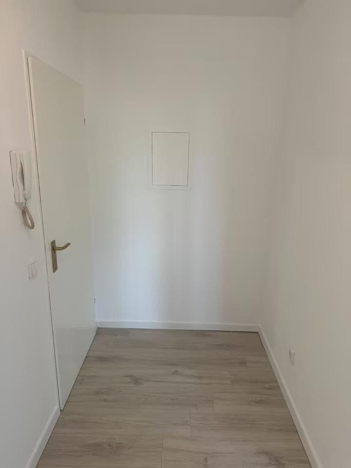 Prenájom bytu 1-izbový 45 m², Kronenstraße 19a, Krefeld, Severné Porýnie - Westfálsko Prenájom bytu 1-izbový 45 m², Kronenstraße 19a, Krefeld, Severné Porýnie - Westfálsko
