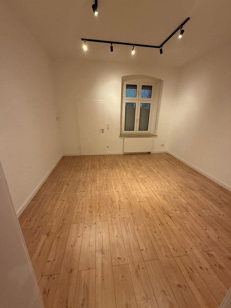 Prenájom bytu 2-izbový 73 m², Viersener Straße 72, Mönchengladbach, Severné Porýnie - Westfálsko Prenájom bytu 2-izbový 73 m², Viersener Straße 72, Mönchengladbach, Severné Porýnie - Westfálsko
