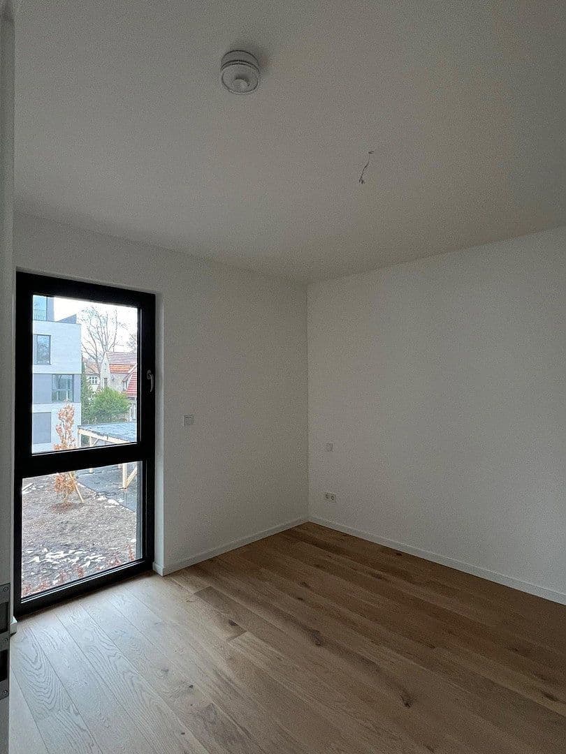 Prenájom bytu 2-izbový 59 m², Ostendorfstraße 37, Berlin, Berlín Prenájom bytu 2-izbový 59 m², Ostendorfstraße 37, Berlin, Berlín