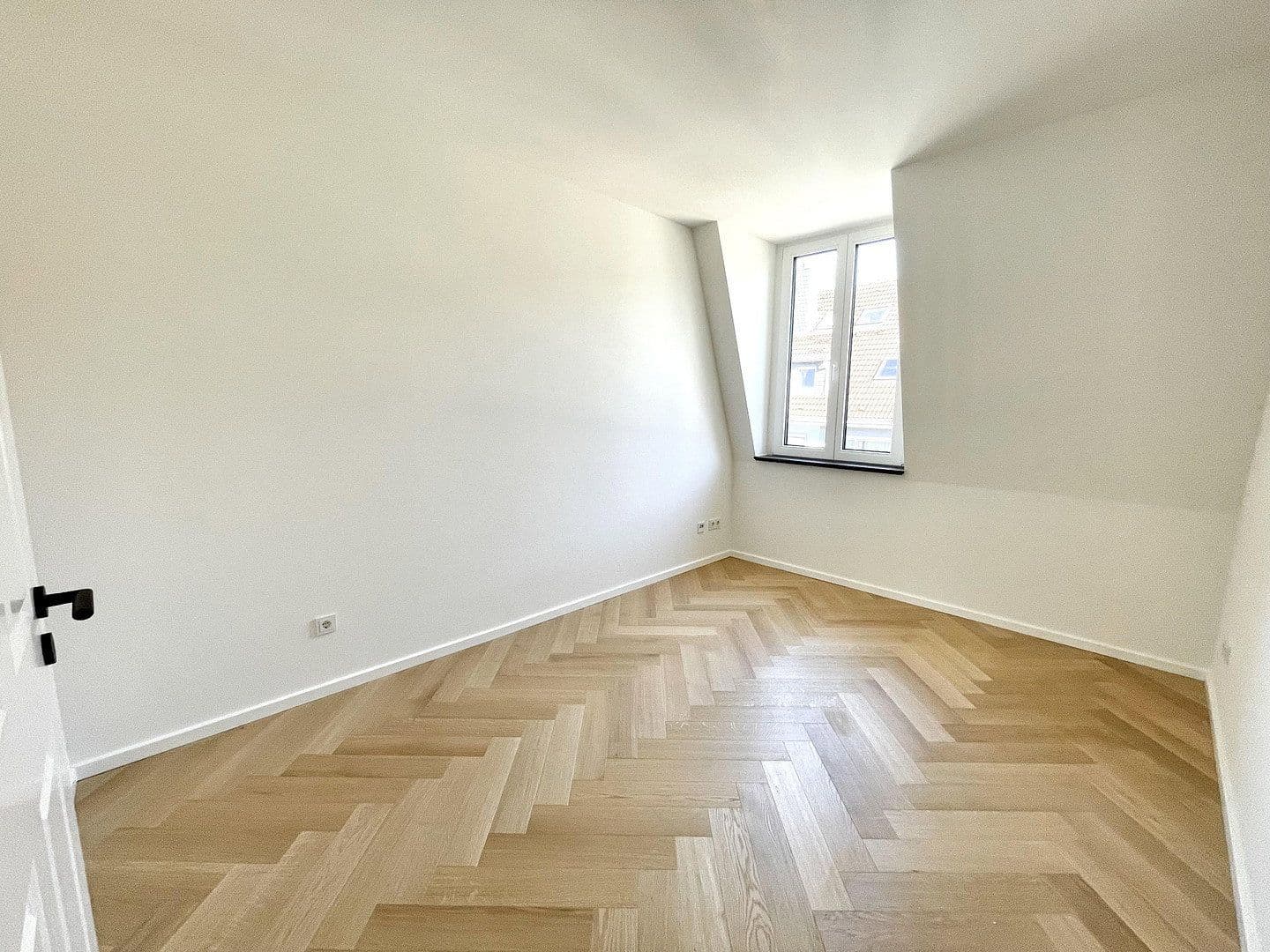 Predaj bytu 5-izbový 126 m², Schinkelstr. 80, Düsseldorf, Severné Porýnie - Westfálsko Predaj bytu 5-izbový 126 m², Schinkelstr. 80, Düsseldorf, Severné Porýnie - Westfálsko