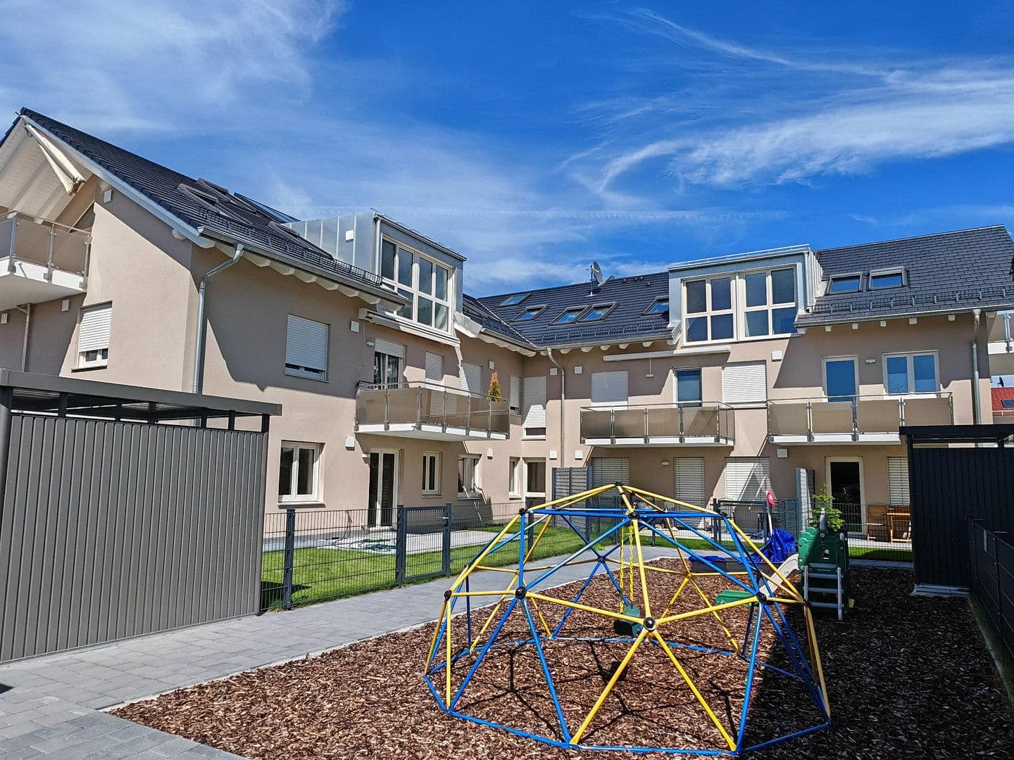 Predaj bytu 5-izbový 141 m², Brunnthal, Bavorsko Predaj bytu 5-izbový 141 m², Brunnthal, Bavorsko