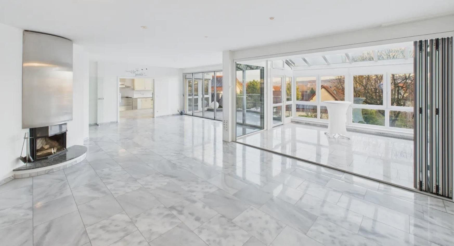 Predaj domu 520 m², pozemek 697 m², Fritz-Ulrich-Str. 105, Heilbronn, Bádensko-Wurttembersko Predaj domu 520 m², pozemek 697 m², Fritz-Ulrich-Str. 105, Heilbronn, Bádensko-Wurttembersko