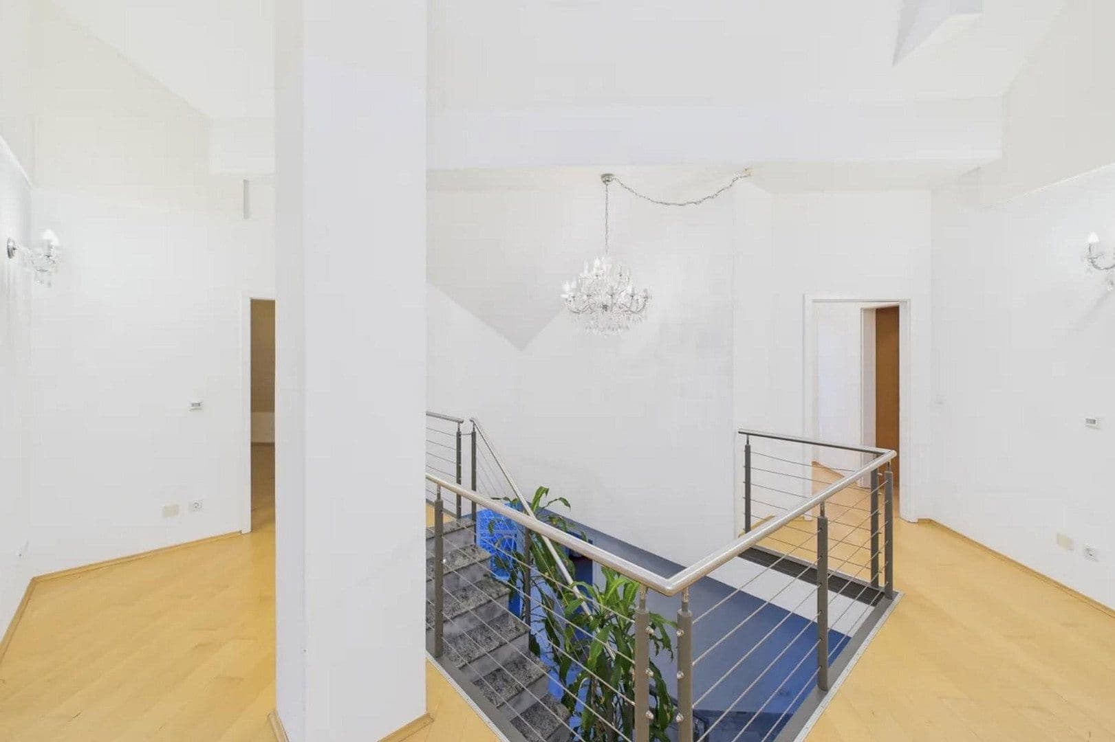 Predaj domu 520 m², pozemek 697 m², Fritz-Ulrich-Str. 105, Heilbronn, Bádensko-Wurttembersko Predaj domu 520 m², pozemek 697 m², Fritz-Ulrich-Str. 105, Heilbronn, Bádensko-Wurttembersko