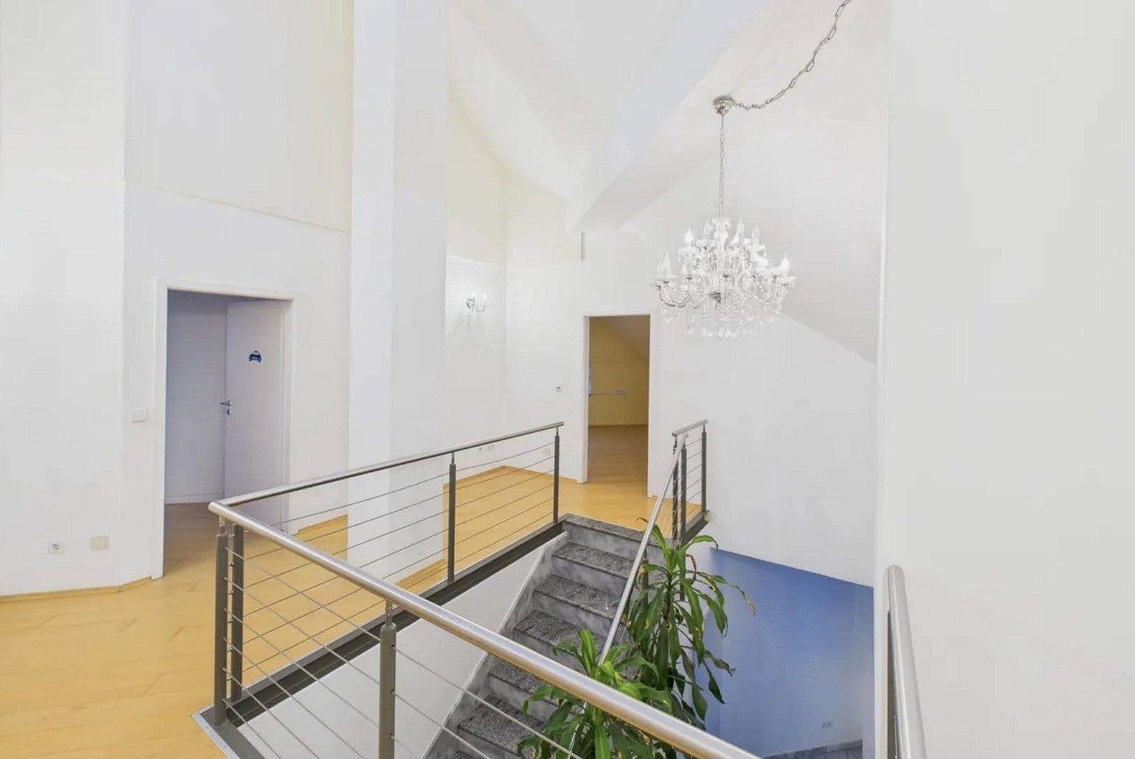 Predaj domu 520 m², pozemek 697 m², Fritz-Ulrich-Str. 105, Heilbronn, Bádensko-Wurttembersko Predaj domu 520 m², pozemek 697 m², Fritz-Ulrich-Str. 105, Heilbronn, Bádensko-Wurttembersko