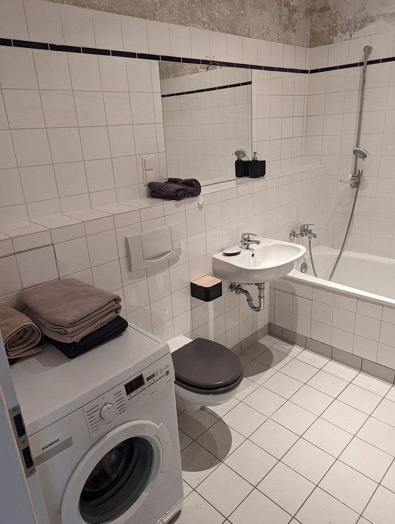 Prenájom bytu 1-izbový 52 m², Berlin, Berlín Prenájom bytu 1-izbový 52 m², Berlin, Berlín