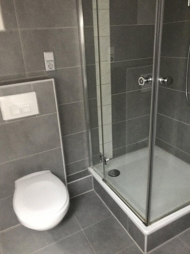 Prenájom bytu 3-izbový 74 m², Erbschlöer Straße, Wuppertal - Ronsdorf, Severné Porýnie - Westfálsko Prenájom bytu 3-izbový 74 m², Erbschlöer Straße, Wuppertal - Ronsdorf, Severné Porýnie - Westfálsko