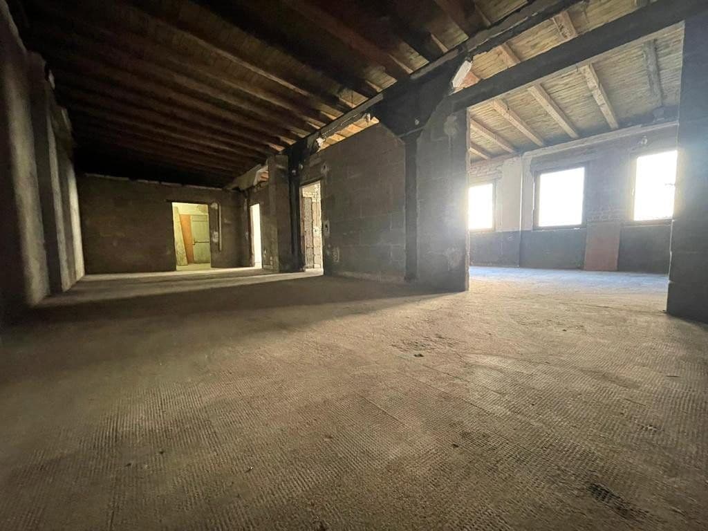 Prenájom nebytového priestoru 340 m², Veilchenstraße 24, Duisburg, Severné Porýnie - Westfálsko Prenájom nebytového priestoru 340 m², Veilchenstraße 24, Duisburg, Severné Porýnie - Westfálsko