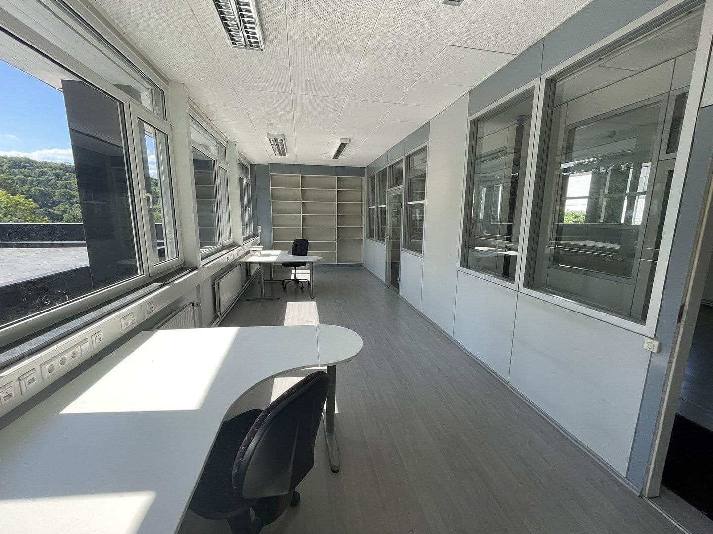 Prenájom kancelárie 222 m², Weil der Stadt, Bádensko-Wurttembersko Prenájom kancelárie 222 m², Weil der Stadt, Bádensko-Wurttembersko