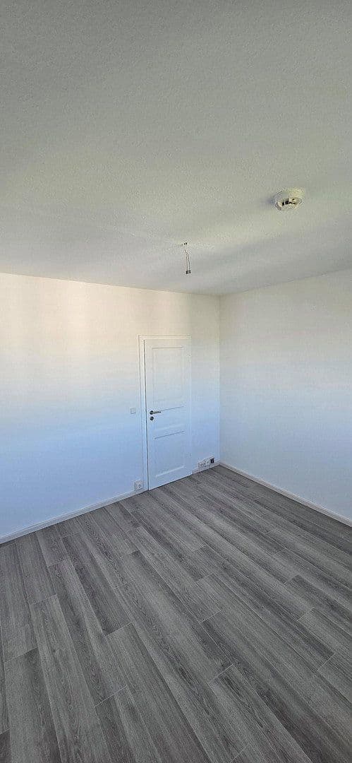 Prenájom bytu 3-izbový 63 m², Auerbachstr. 38, Gera, Durínsko Prenájom bytu 3-izbový 63 m², Auerbachstr. 38, Gera, Durínsko