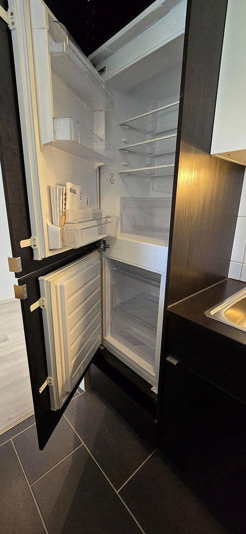 Prenájom bytu 3-izbový 63 m², Auerbachstr. 38, Gera, Durínsko Prenájom bytu 3-izbový 63 m², Auerbachstr. 38, Gera, Durínsko