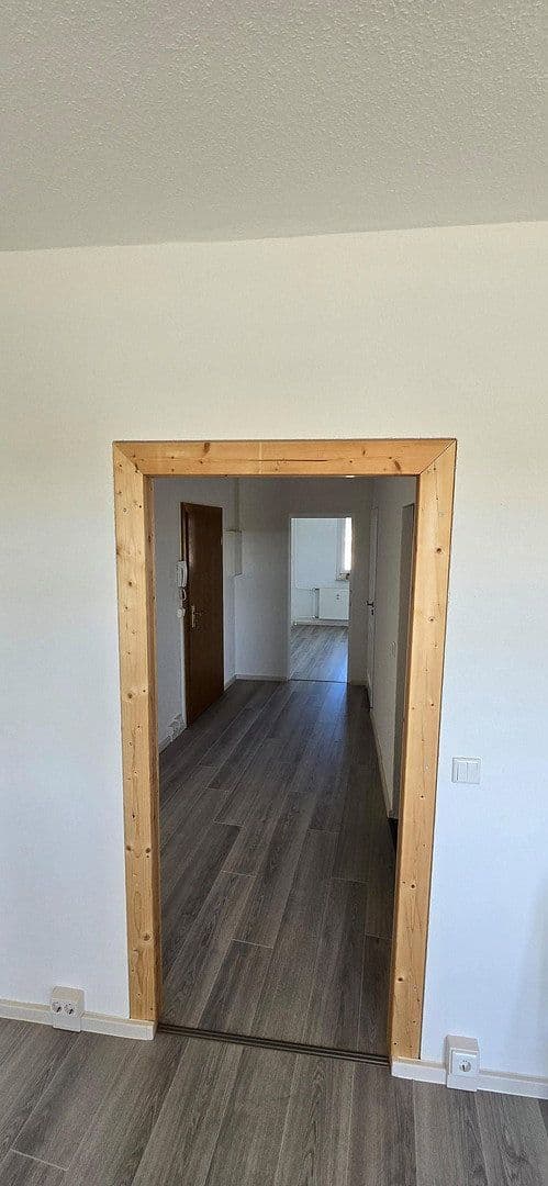 Prenájom bytu 3-izbový 63 m², Auerbachstr. 38, Gera, Durínsko Prenájom bytu 3-izbový 63 m², Auerbachstr. 38, Gera, Durínsko