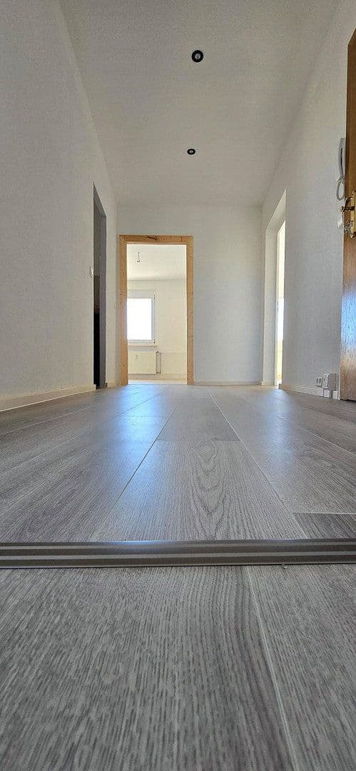 Prenájom bytu 3-izbový 63 m², Auerbachstr. 38, Gera, Durínsko Prenájom bytu 3-izbový 63 m², Auerbachstr. 38, Gera, Durínsko