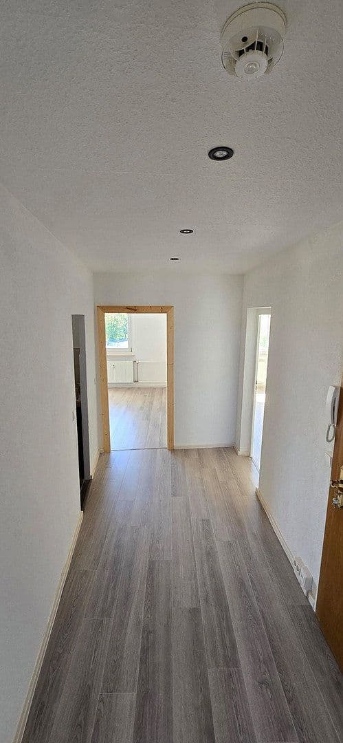 Prenájom bytu 3-izbový 63 m², Auerbachstr. 38, Gera, Durínsko Prenájom bytu 3-izbový 63 m², Auerbachstr. 38, Gera, Durínsko