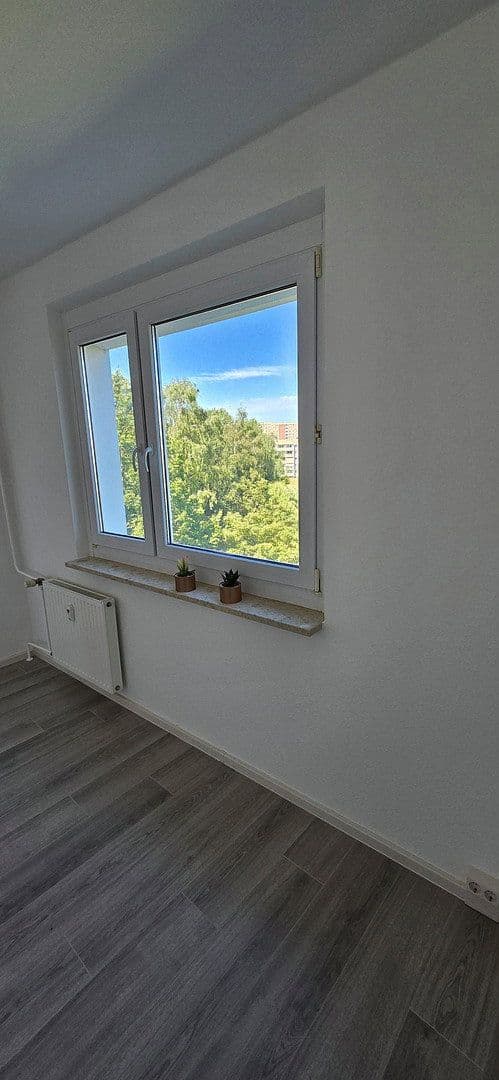 Prenájom bytu 3-izbový 63 m², Auerbachstr. 38, Gera, Durínsko Prenájom bytu 3-izbový 63 m², Auerbachstr. 38, Gera, Durínsko