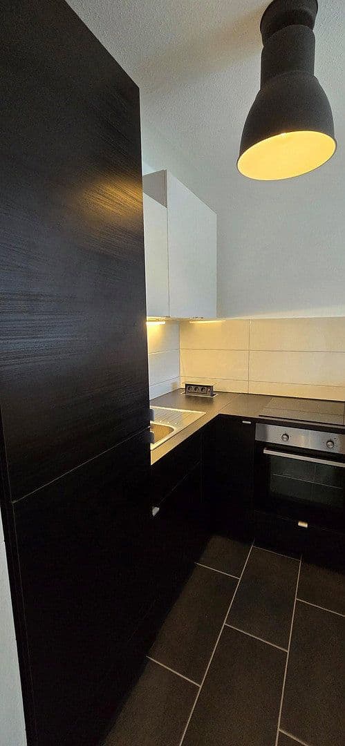 Prenájom bytu 3-izbový 63 m², Auerbachstr. 38, Gera, Durínsko Prenájom bytu 3-izbový 63 m², Auerbachstr. 38, Gera, Durínsko