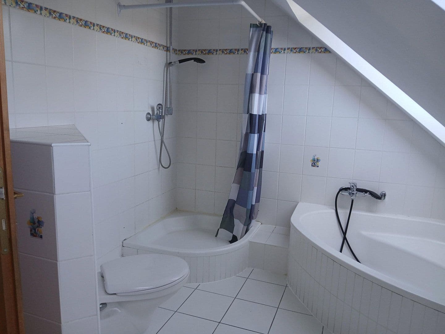 Predaj domu 140 m², pozemek 2.001 m², Büdelsdorf, Šlezvicko-Holštajnsko Predaj domu 140 m², pozemek 2.001 m², Büdelsdorf, Šlezvicko-Holštajnsko