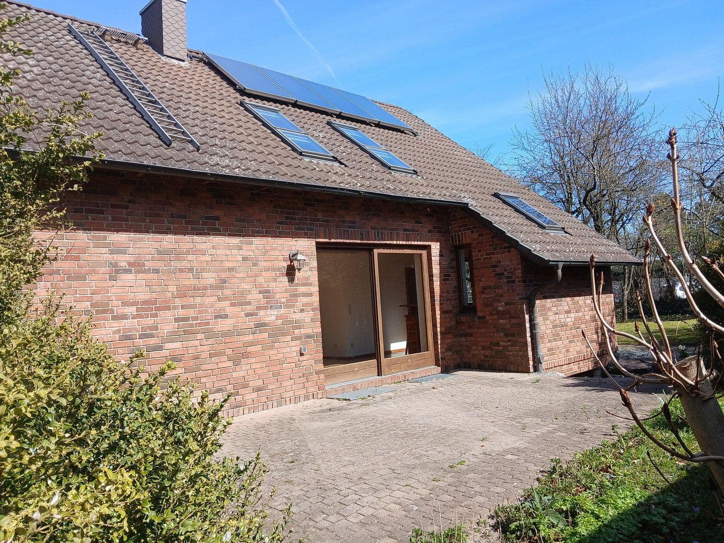Predaj domu 140 m², pozemek 2.001 m², Büdelsdorf, Šlezvicko-Holštajnsko Predaj domu 140 m², pozemek 2.001 m², Büdelsdorf, Šlezvicko-Holštajnsko