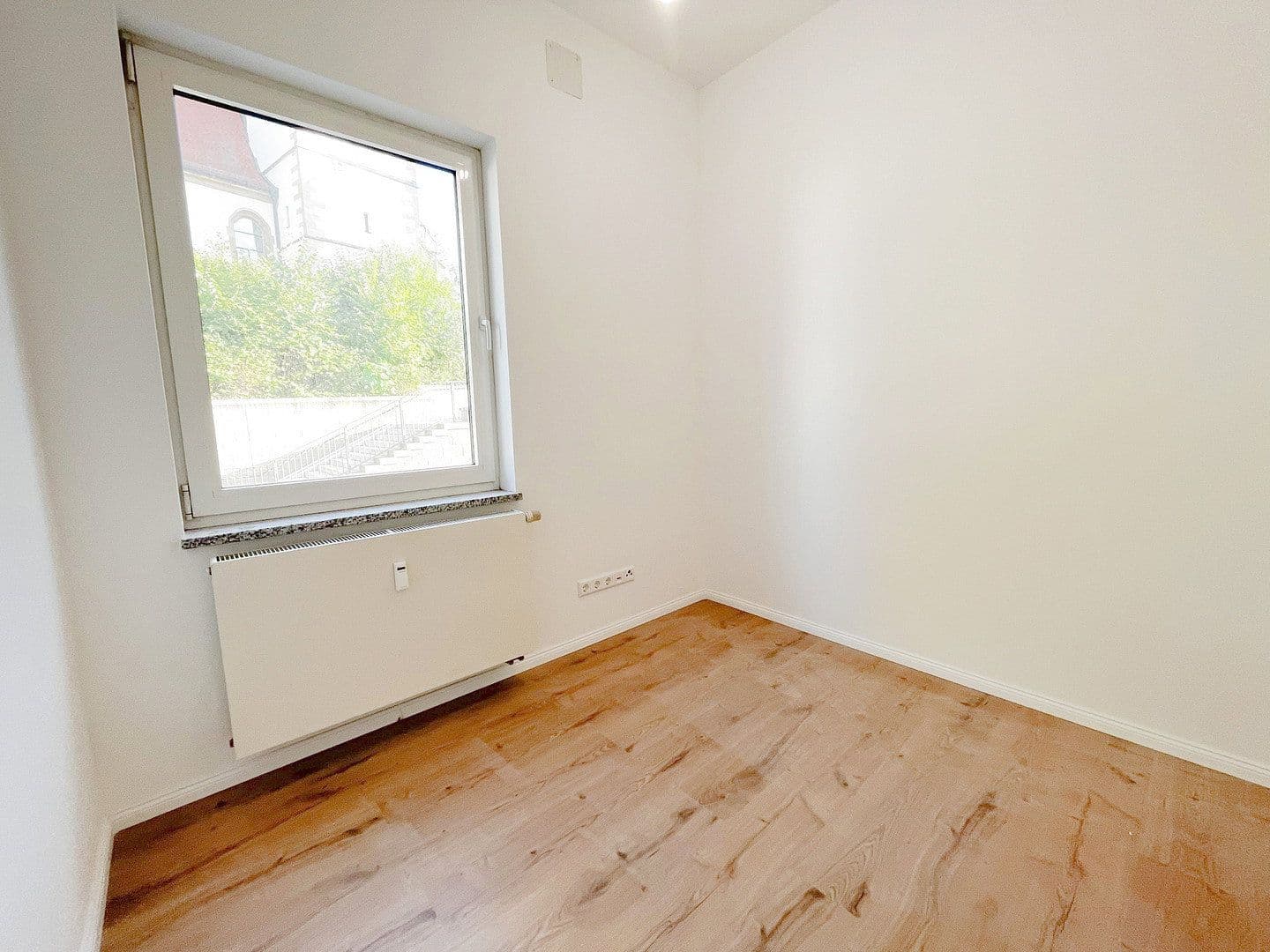 Prenájom bytu 4-izbový 97 m², Ilsfeld, Bádensko-Wurttembersko Prenájom bytu 4-izbový 97 m², Ilsfeld, Bádensko-Wurttembersko