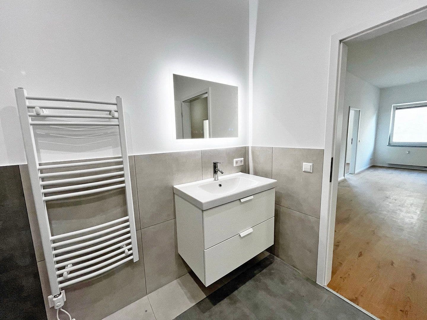 Prenájom bytu 4-izbový 97 m², Ilsfeld, Bádensko-Wurttembersko Prenájom bytu 4-izbový 97 m², Ilsfeld, Bádensko-Wurttembersko