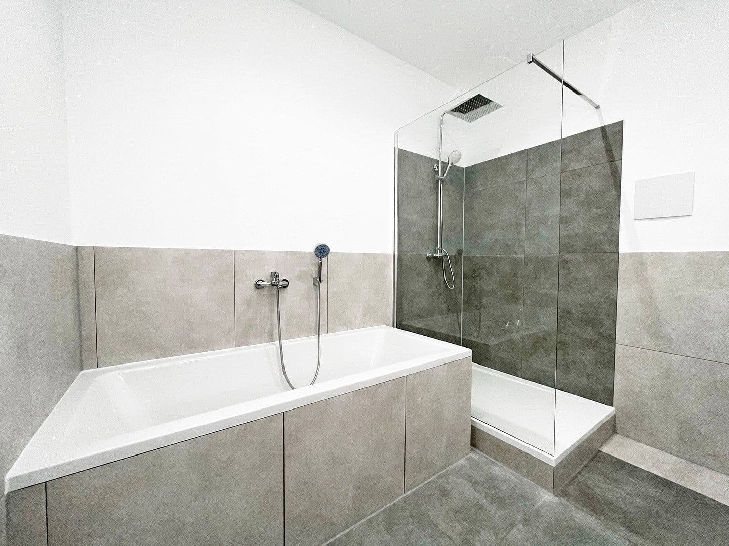 Prenájom bytu 4-izbový 97 m², Ilsfeld, Bádensko-Wurttembersko Prenájom bytu 4-izbový 97 m², Ilsfeld, Bádensko-Wurttembersko