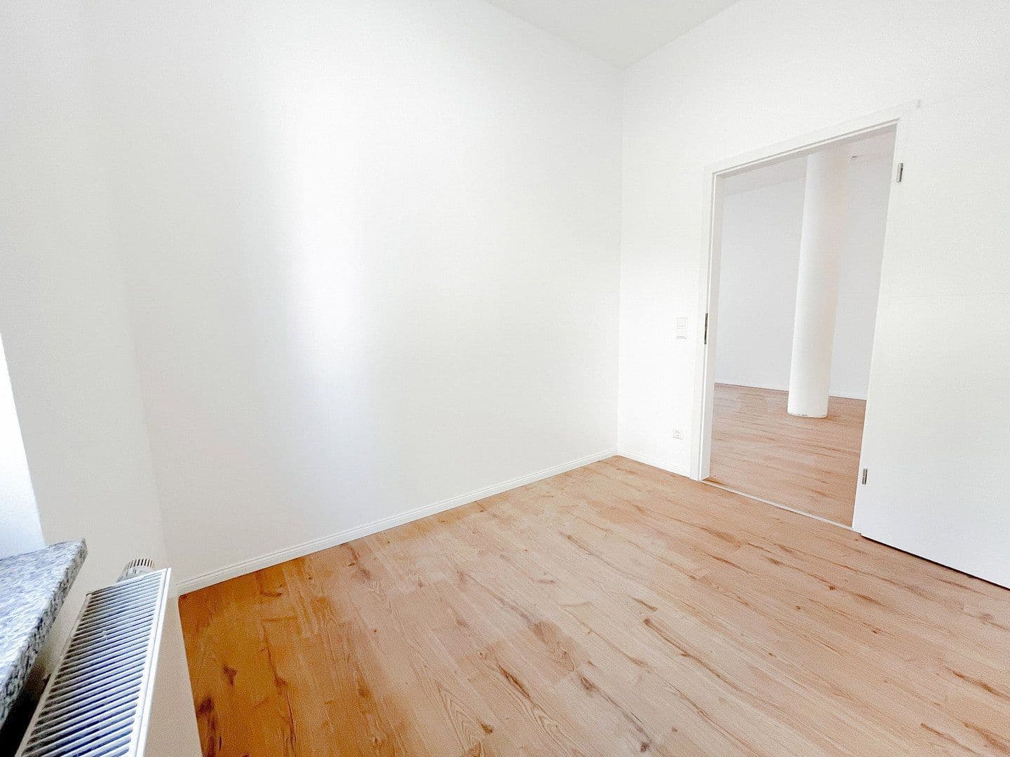 Prenájom bytu 4-izbový 97 m², Ilsfeld, Bádensko-Wurttembersko Prenájom bytu 4-izbový 97 m², Ilsfeld, Bádensko-Wurttembersko